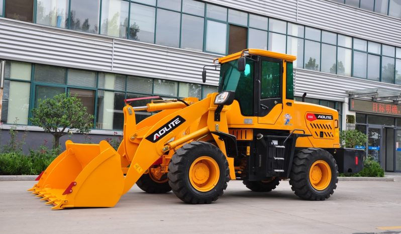 Máy xúc lật mini 930